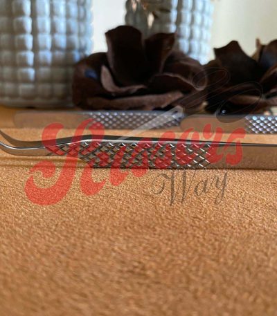 j-curved-eyelash-tweezers-diamond-grip-handle
